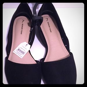 Time and Tru women’s casual flats with memory foam